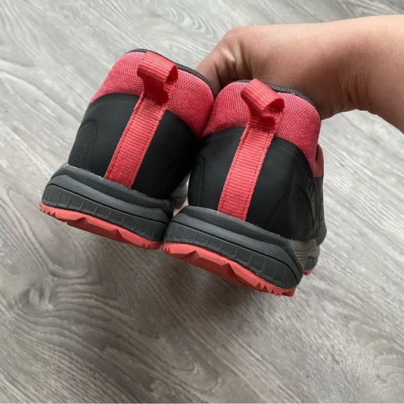 L.L. Bean Women's North Peak Ventilated Trail Shoes Gray/Coral Size 9.5 - Picture 5 of 9